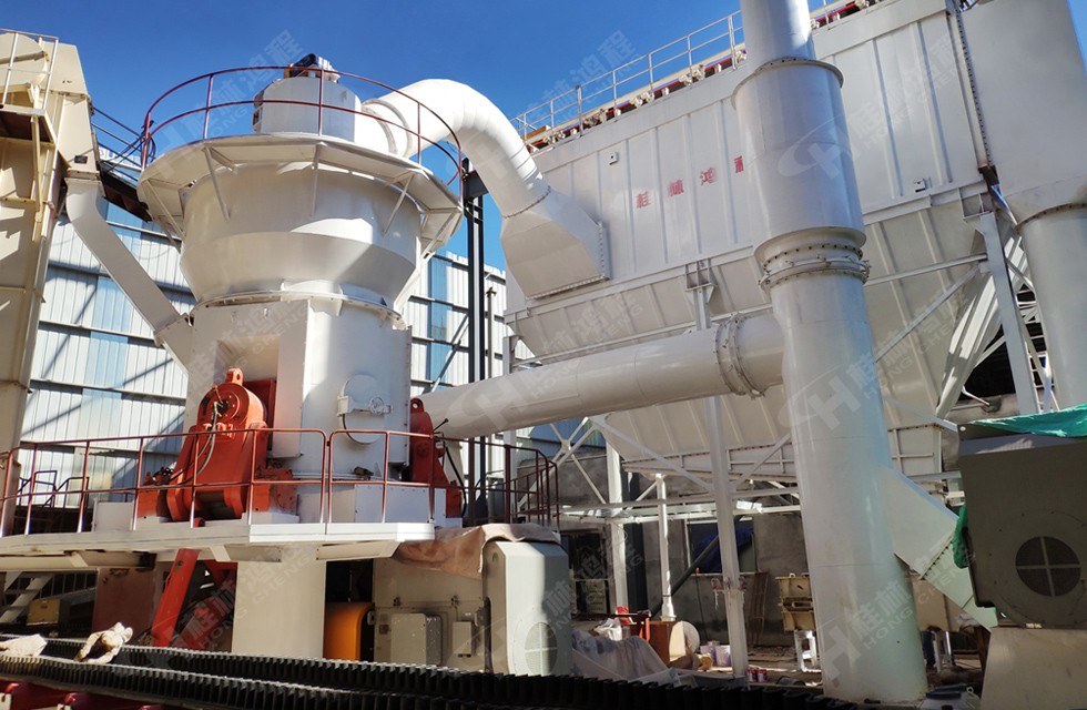 打礦石粉機器多少錢一臺?立式磨機設(shè)備-桂林鴻程HLM立式磨粉機 ,價格在上百萬以上 打礦石粉機器多少錢一臺?立式磨機設(shè)備-桂林鴻程HLM立式磨粉機 ,價格在上百萬以上