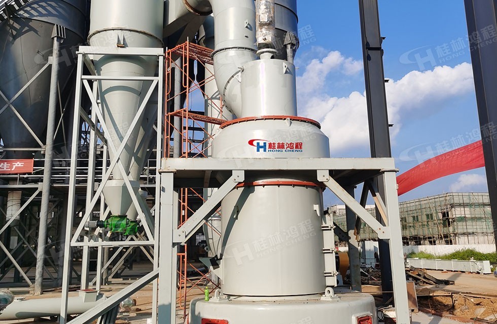 4R雷蒙磨粉機(jī)的構(gòu)造